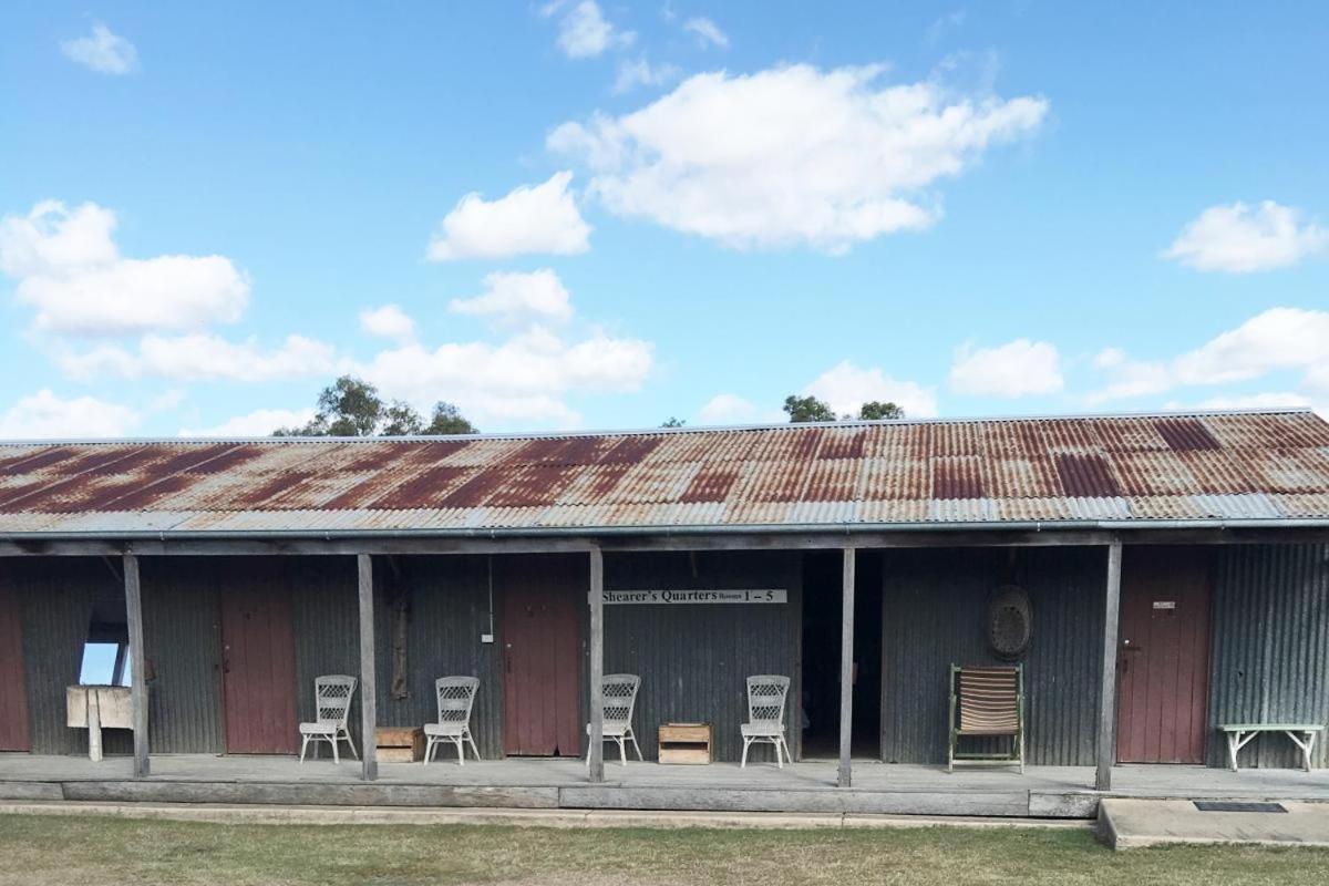 Hotel The Woolshed At Jondaryan Exterior foto