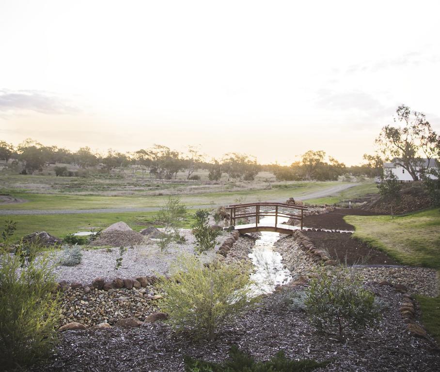 Hotel The Woolshed At Jondaryan Exterior foto